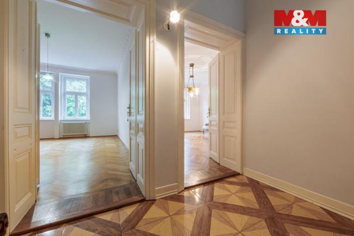 Prodej bytu 2+kk, Karlovy Vary, Svahová, 80 m2