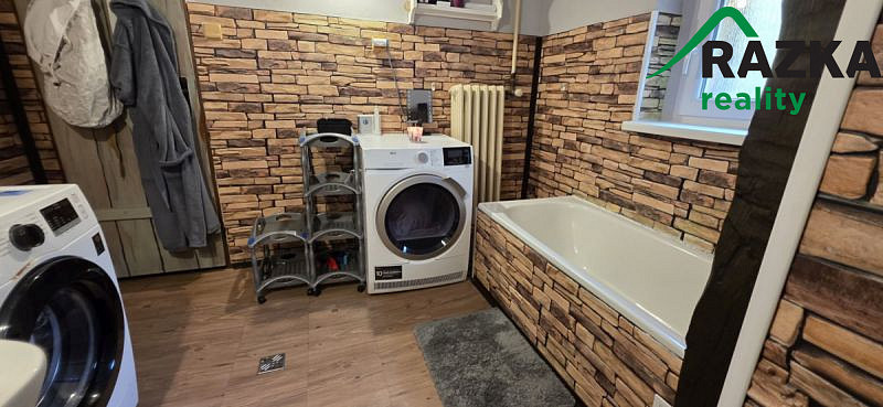 Prodej rodinného domu, Tisová, 280 m2