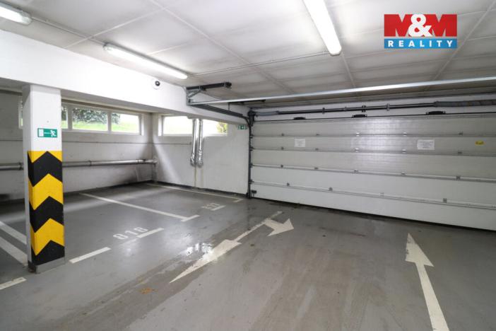 Prodej garážového stání, Praha, U Hostavického potoka, 10 m2