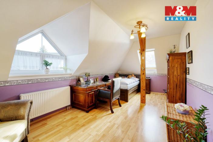 Prodej rodinného domu, Veleň - Mírovice, Na návsi, 478 m2