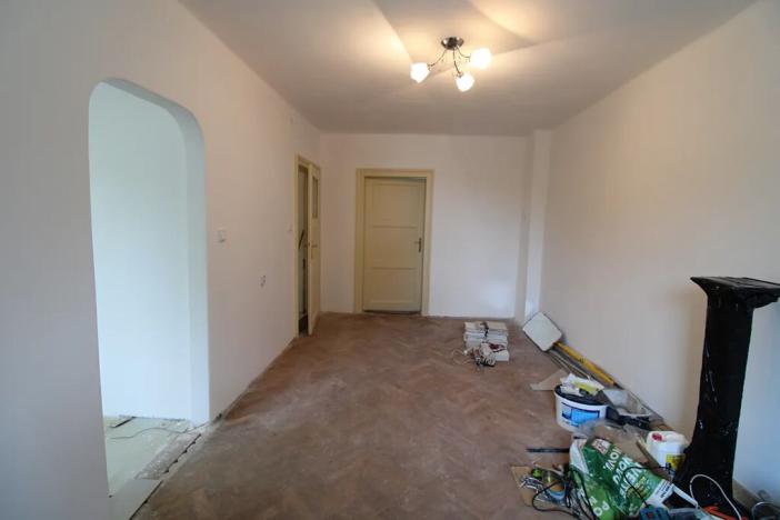 Prodej bytu 2+1, Karlovy Vary, Nejdecká, 61 m2