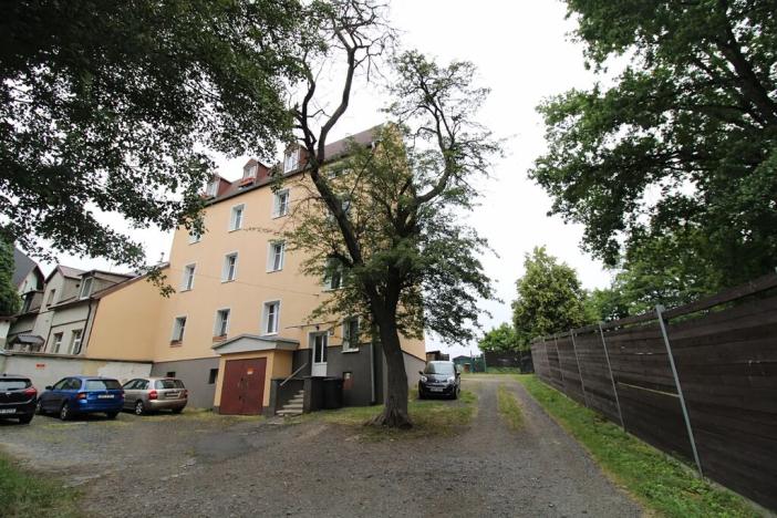 Prodej bytu 2+1, Karlovy Vary, Nejdecká, 61 m2