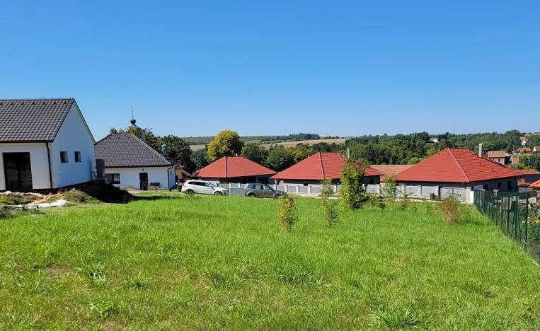 Prodej pozemku pro bydlení, Knovíz, U Kostela, 1033 m2