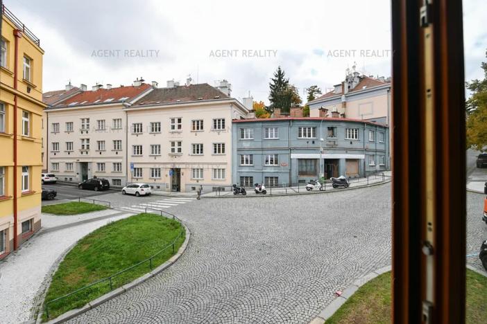 Pronájem bytu 3+kk, Praha - Břevnov, Za Strahovem, 56 m2