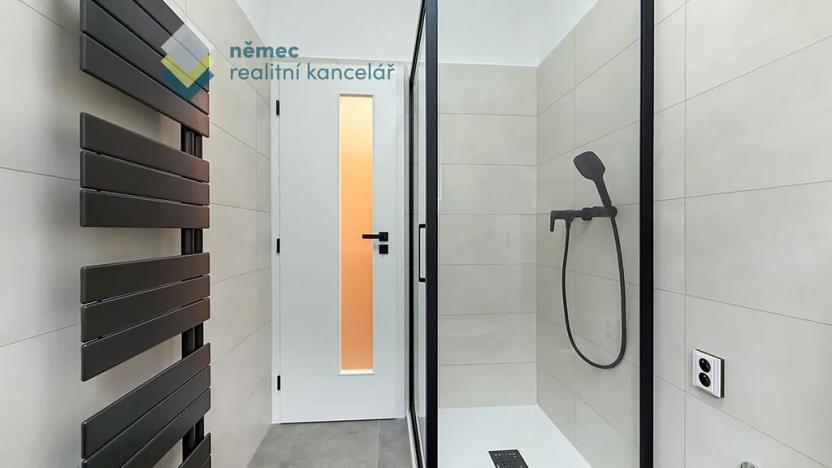 Prodej bytu 1+kk, Šestajovice, Revoluční, 19 m2