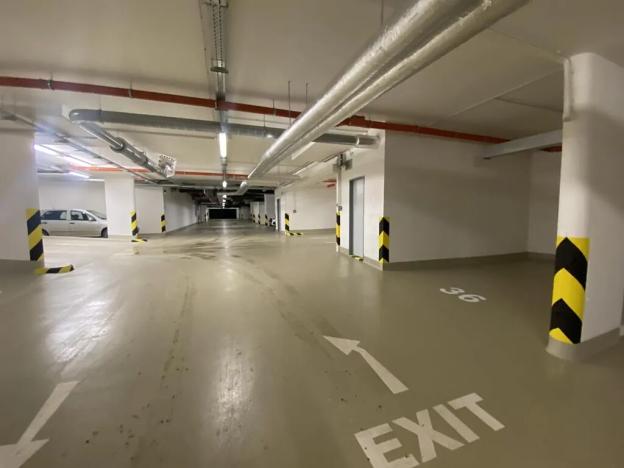 Pronájem garážového stání, Praha - Třebonice, K metru, 10 m2