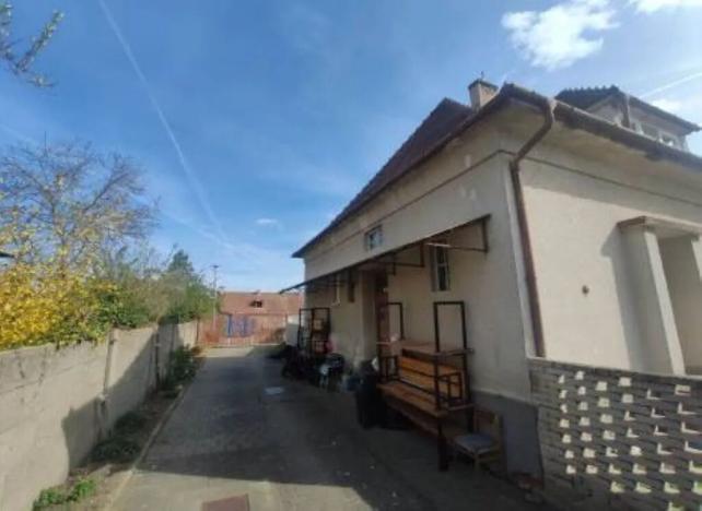 Dražba rodinného domu, Strážnice, J. Skácela, 130 m2