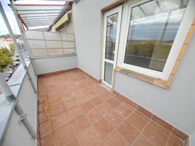 Pronájem bytu 2+1, Praha - Podolí, Podolská, 52 m2