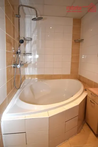 Pronájem bytu 3+1, Chomutov, Jirkovská, 62 m2