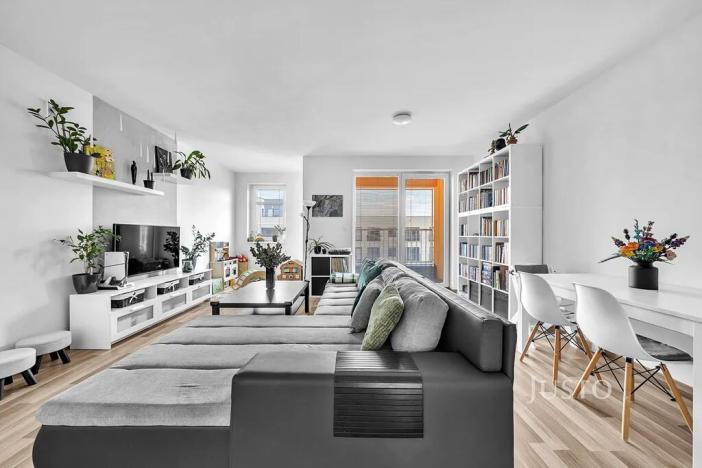 Prodej bytu 3+kk, Praha - Uhříněves, Oty Bubeníčka, 80 m2