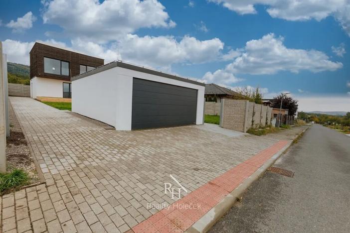 Prodej rodinného domu, Svinaře, Větrná, 156 m2