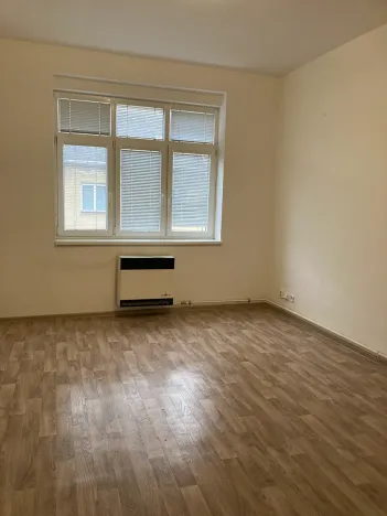 Pronájem bytu 1+1, Chomutov, Šafaříkova, 37 m2