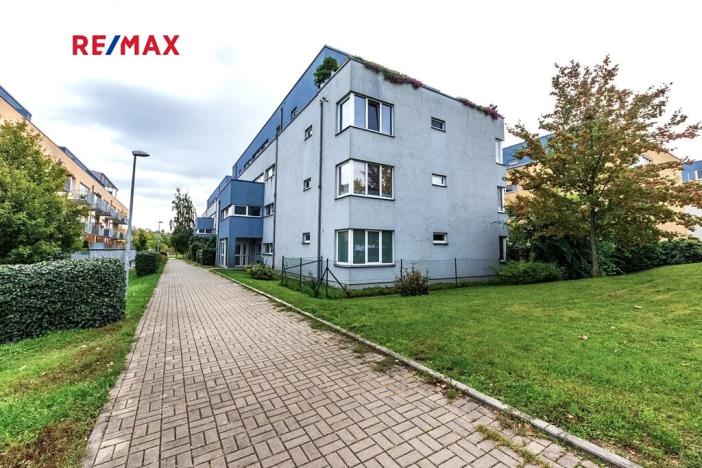 Prodej bytu 1+kk, Praha - Hostavice, U Hostavického potoka, 36 m2