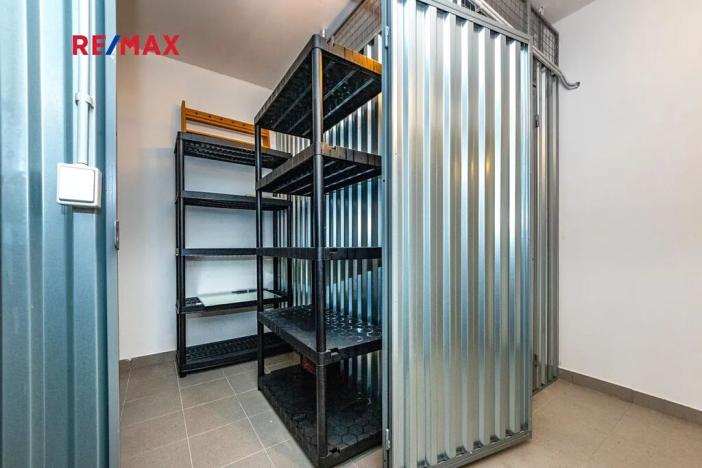 Prodej bytu 1+kk, Praha - Hostavice, U Hostavického potoka, 36 m2