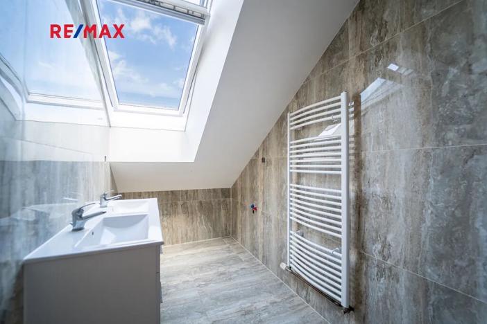 Prodej rodinného domu, Zájezd, 360 m2