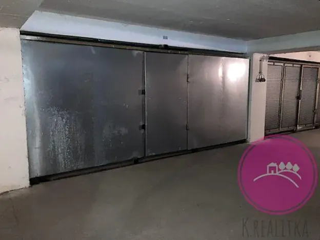 Pronájem garáže, Olomouc, Albertova, 18 m2