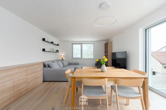 Prodej bytu 4+kk, Nebovidy, 101 m2