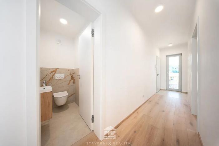 Prodej bytu 4+kk, Nebovidy, 101 m2