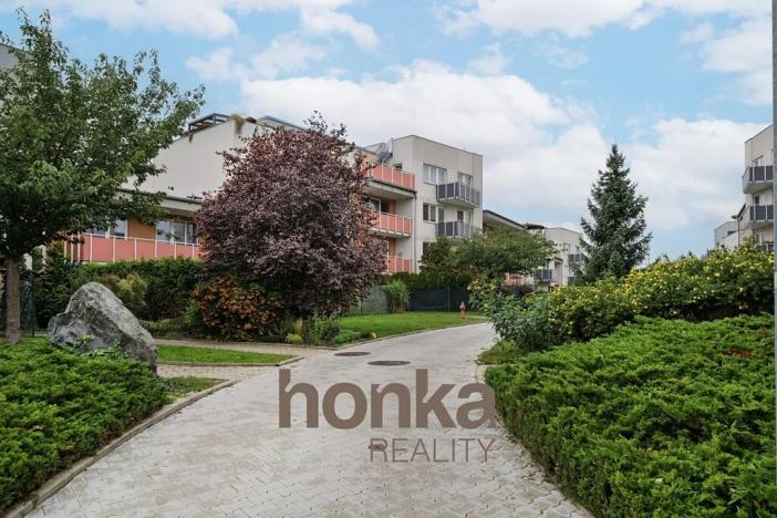 Prodej bytu 1+kk, Praha - Dolní Měcholupy, V osikách, 40 m2