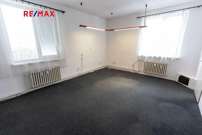 Prodej obchodního prostoru, Město Albrechtice, Míru, 1427 m2