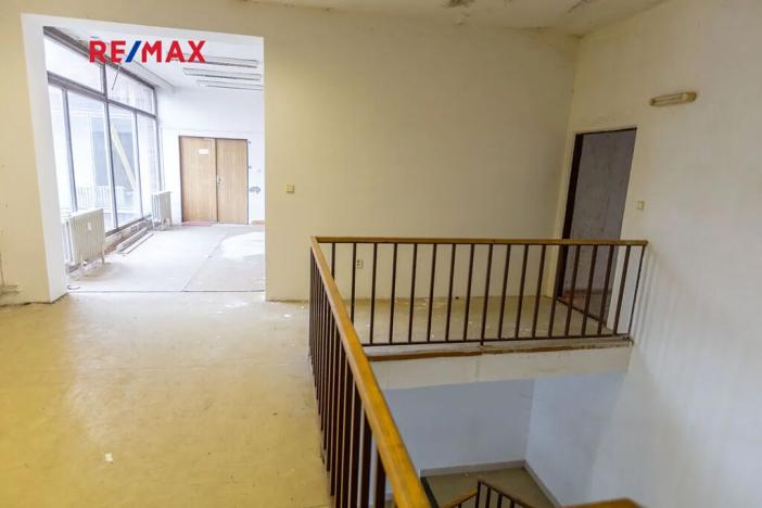 Prodej obchodního prostoru, Město Albrechtice, Míru, 1427 m2