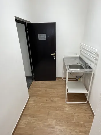 Pronájem kanceláře, Nymburk, Náměstí Přemyslovců, 17 m2