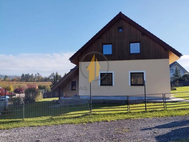 Pronájem rodinného domu, Klokočí, 248 m2