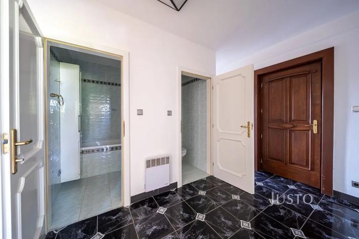 Pronájem bytu 4+1, Třeboň, Lesní, 125 m2