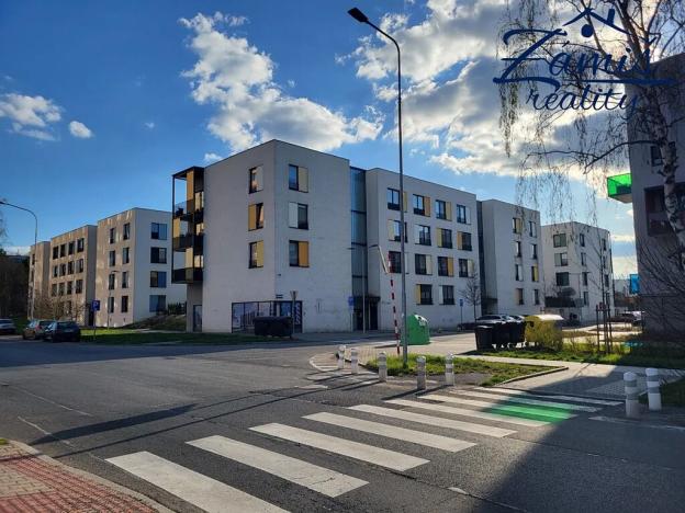 Pronájem garážového stání, Kladno, Benediktínská, 28 m2