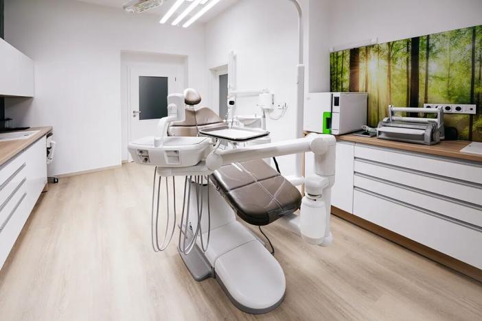 Pronájem ordinace, Praha - Smíchov, Zoubkova, 48 m2