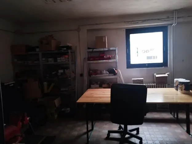 Pronájem výrobních prostor, Hradec Králové, Vážní, 630 m2