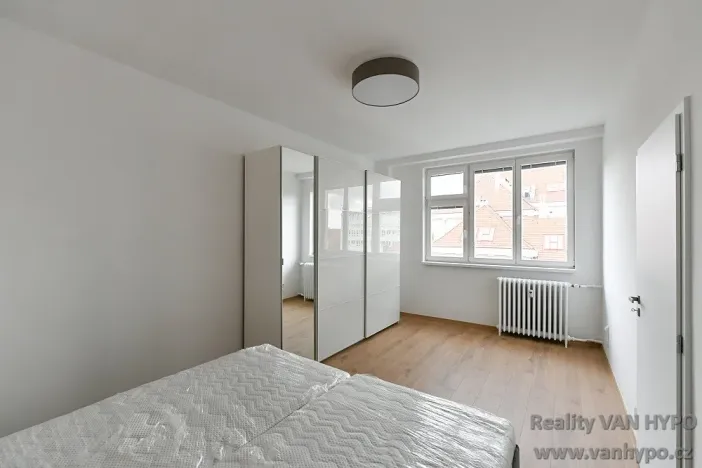 Pronájem bytu 2+kk, Praha - Vinohrady, Hollarovo náměstí, 47 m2