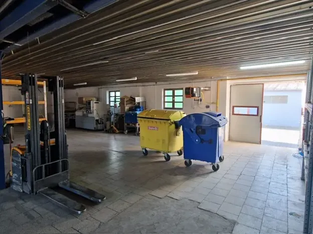 Prodej výrobních prostor, Kupařovice, 1149 m2