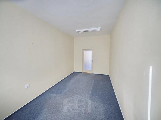 Pronájem kanceláře, Jindřichův Hradec, Pravdova, 12 m2