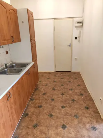 Pronájem bytu 2+kk, Praha - Vršovice, Sámova, 51 m2