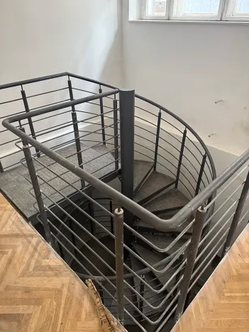 Prodej obchodního prostoru, Praha - Nové Město, Na Zderaze, 376 m2