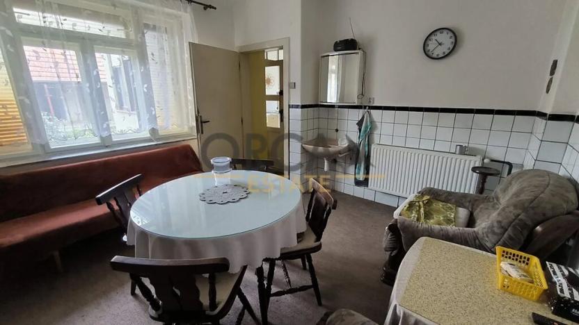 Pronájem rodinného domu, Moravany, 120 m2