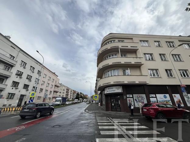 Pronájem bytu 3+kk, Praha - Podolí, Dvorecké náměstí, 93 m2