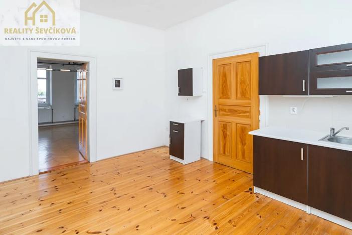 Prodej bytu 2+1, Hradec Králové, Pospíšilova, 69 m2