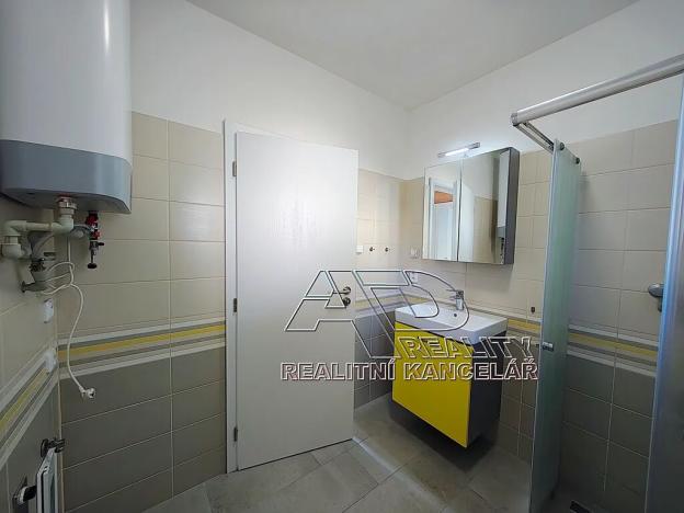 Pronájem rodinného domu, České Budějovice, 27 m2