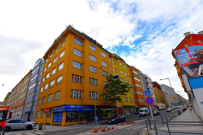 Pronájem bytu 2+kk, Praha - Holešovice, Veletržní, 44 m2