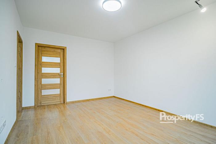 Prodej bytu 2+1, Karviná - Ráj, Kosmonautů, 52 m2