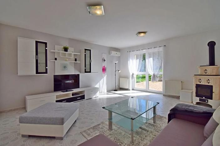 Pronájem rodinného domu, Praha - Stodůlky, Pod viaduktem, 380 m2