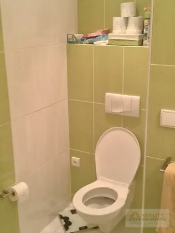 Prodej bytu 3+1, Broumov, U Větrolamu, 74 m2