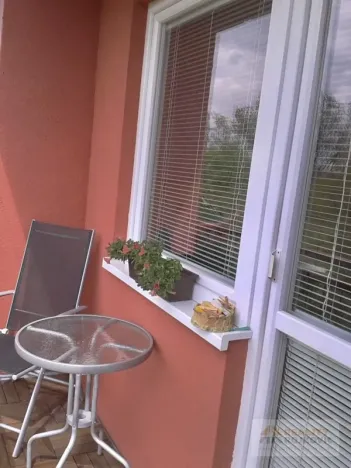 Prodej bytu 3+1, Broumov, U Větrolamu, 74 m2