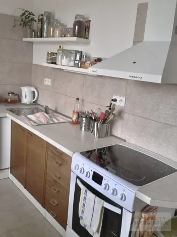 Prodej bytu 3+1, Broumov, U Větrolamu, 74 m2