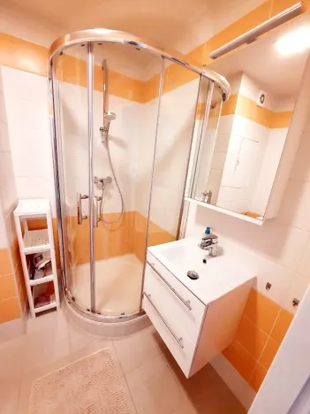 Prodej bytu 1+1, Praha - Podolí, Kaplická, 33 m2