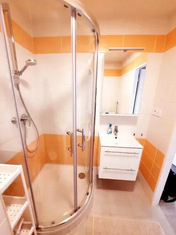 Prodej bytu 1+1, Praha - Podolí, Kaplická, 33 m2