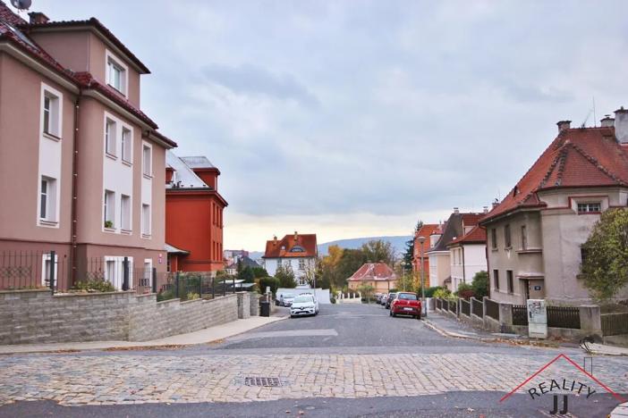 Pronájem bytu 3+kk, Liberec, Jiskrova, 75 m2