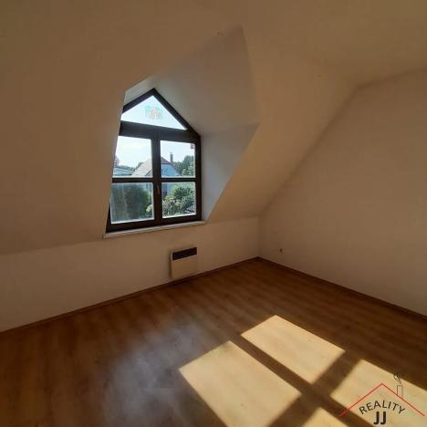 Prodej rodinného domu, Praha - Kyje, Branská, 402 m2